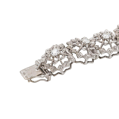 Bracelet Bracelet fleur Art déco en or blanc 18 carats et diamants 58 Facettes 3455898CN