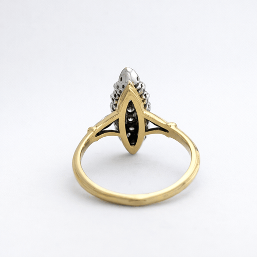 Bague 54 Bague marquise pavée de diamants en or jaune et or blanc 18 carats 58 Facettes 34598