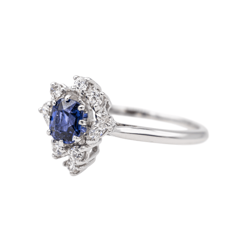 Bague 54 Bague en or blanc 18 carats avec saphir coussin et diamants 58 Facettes 3497500CN