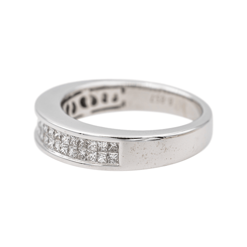 Bague 49 Bague en or blanc 18 carats sertie de diamants taille princesse 58 Facettes 3557066CN