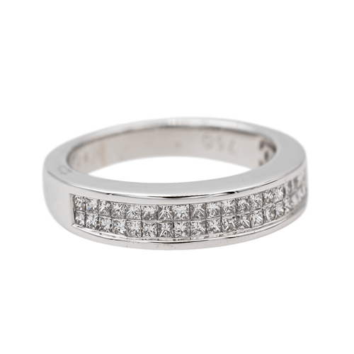 Bague 49 Bague en or blanc 18 carats sertie de diamants taille princesse 58 Facettes 3557066CN