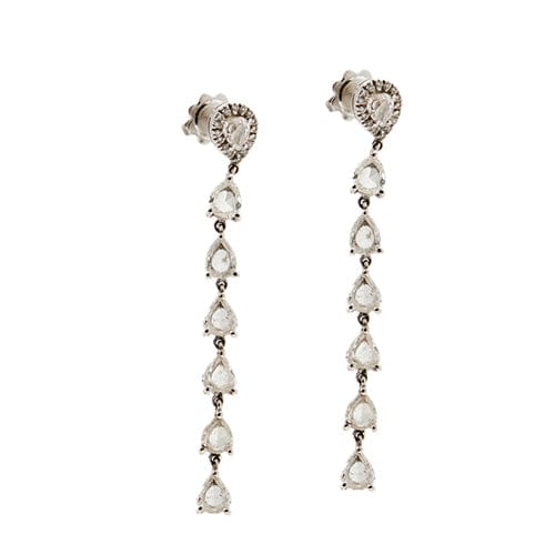 Boucles d'oreilles Boucles d’oreilles pendantes en or blanc 18 ct et diamants 2,76 ct 58 Facettes 36383