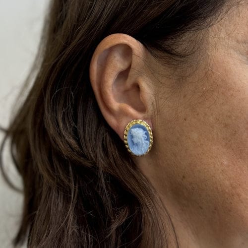 Boucles d'oreilles Boucles d'oreilles camée en or jaune 18 carats 58 Facettes 36448