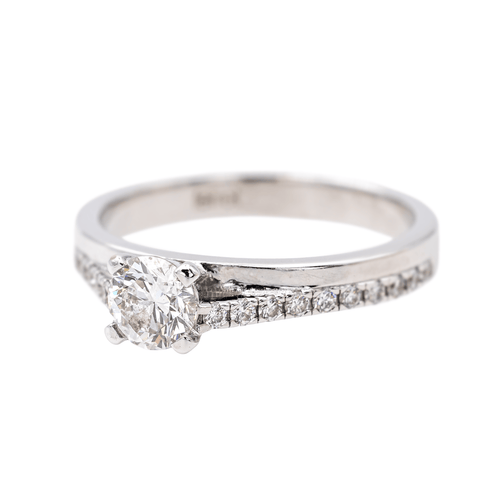 Bague 50 Bague solitaire en or blanc 18 carats et diamants 58 Facettes 3694714CN