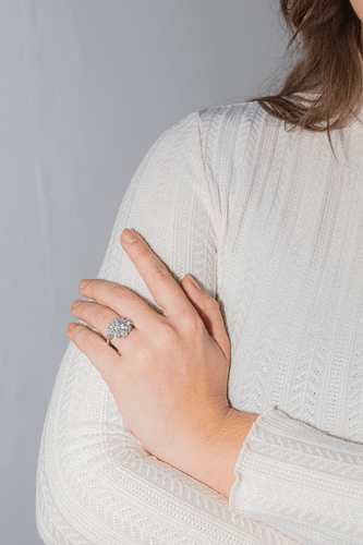 Bague 60 Bague marguerite en platine 950 sertie de diamants taille ancienne 58 Facettes 3841379RV