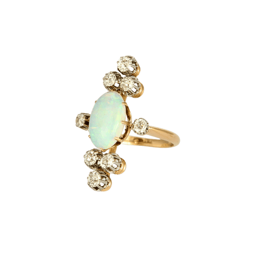 Bague 55 Bague ancienne en or jaune 18k et opale, diamants 58 Facettes BO/240035