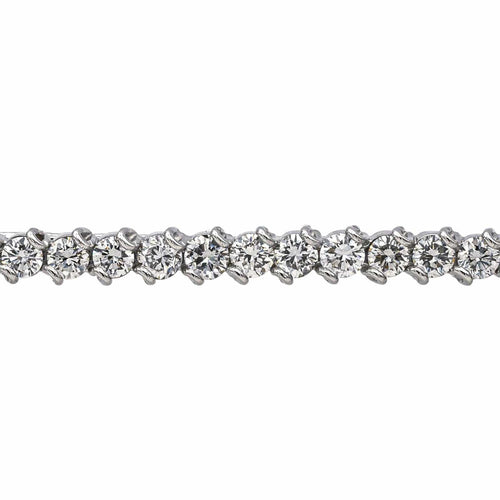Broche Broche en or blanc 18 carats sertie de diamants 58 Facettes 3904857CN