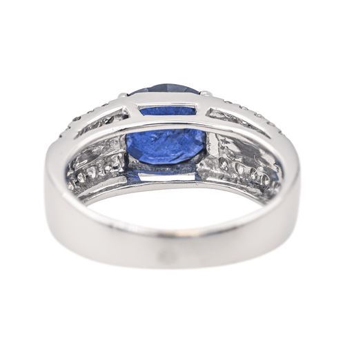 Bague 50 Bague en or blanc 18 carats saphir ovale et diamants 58 Facettes 4049091CN