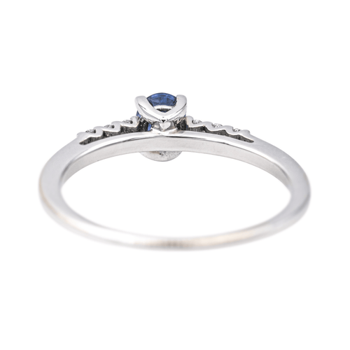 Bague 54 Bague en or blanc 18 carats avec saphir ovale et diamants 58 Facettes 4064649CN
