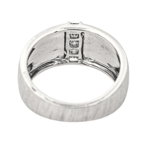 Bague 52 Mauboussin Un petit pont d'amour - Bague en or blanc avec diamants 58 Facettes 4098658RV