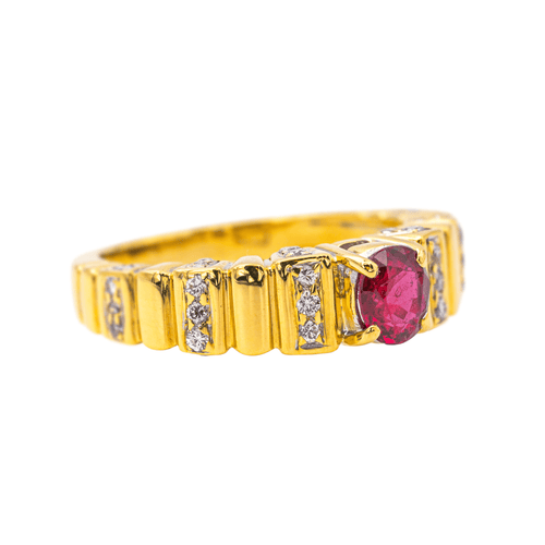Bague 57 Bague en or jaune 18 carats avec rubis ovale et diamants 58 Facettes 4099638CN