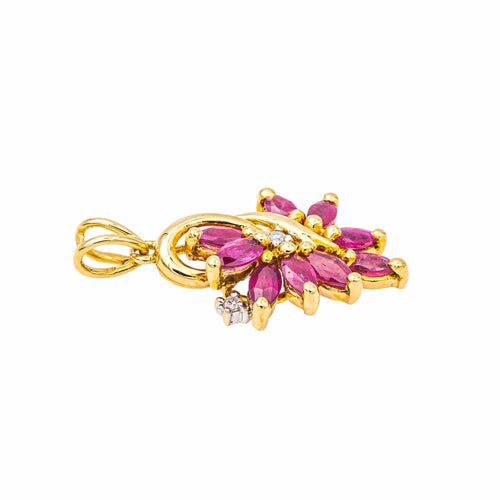 Pendentif Pendentif en or jaune 18 carats rubis et diamants 58 Facettes 4169051CN