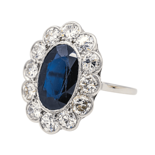 Bague 53 Bague Pompadour en platine 950 au saphir ovale et diamants 58 Facettes 4250490CN