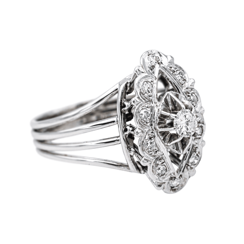 Bague 54 Bague marquise pompadour en or blanc 18 carats et diamants 58 Facettes 4261859RV