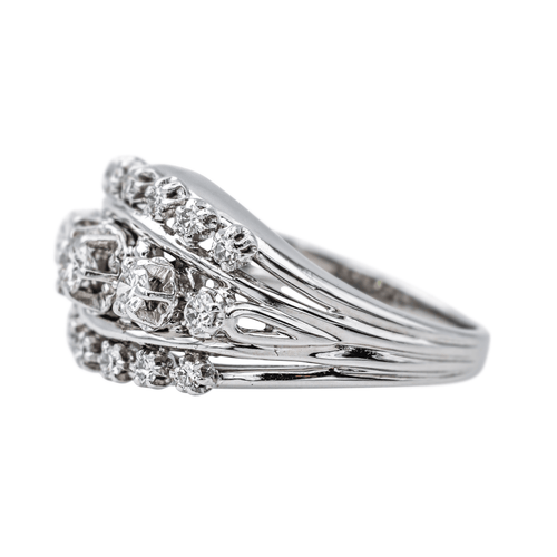 Bague 54 Bague pavée en platine et or blanc 18 carats avec diamants 58 Facettes 4261860RV