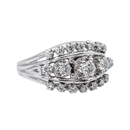 Bague 54 Bague pavée en platine et or blanc 18 carats avec diamants 58 Facettes 4261860RV