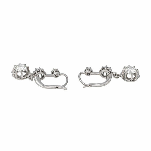 Boucles d'oreilles Boucles d'oreilles dormeuses en or blanc 18K et diamants 58 Facettes 4387236CN