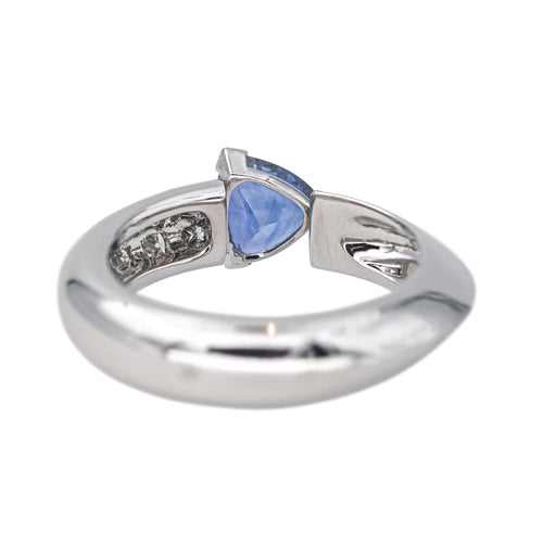 Bague 55.5 Bague en or blanc 18 carats sertie d’un saphir et de diamants 58 Facettes 4551822RV