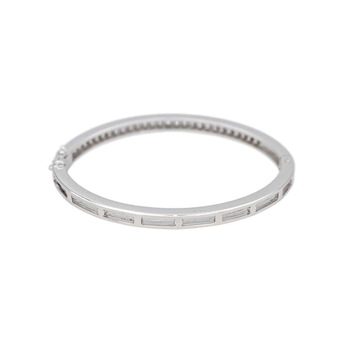 Bracelet Bracelet jonc en or blanc 18 carats et diamants 58 Facettes 4672915RV