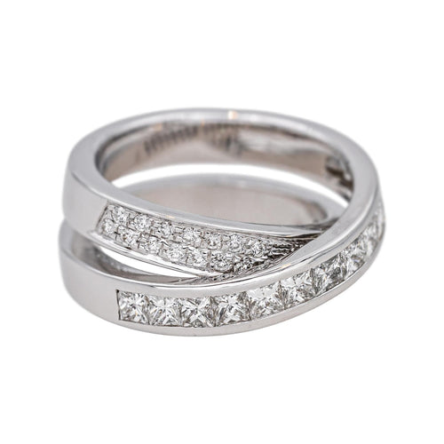 Bague 56.5 Bague pavée en or blanc 18 carats et diamants 58 Facettes 4672916RV