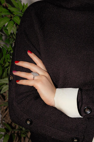 Bague 49 Bague marquise pavée de diamants en or blanc 18 carats et platine 58 Facettes 4712455CN
