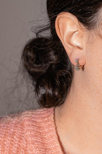 Boucles d'oreilles Boucles d’oreilles dormeuses en or jaune et platine avec diamants 58 Facettes 4745028CN