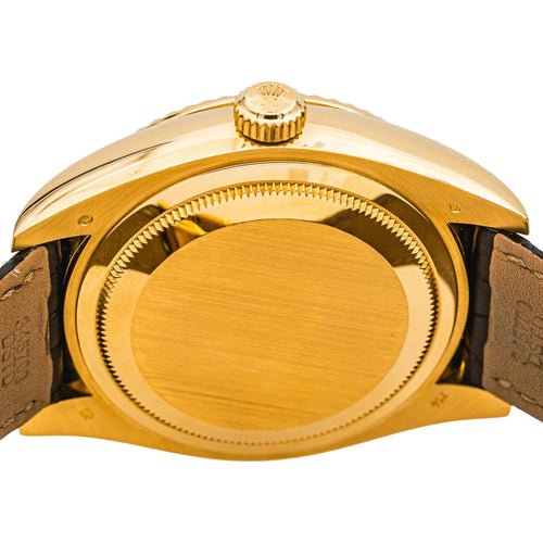 Montre Rolex Sky-Dweller - Montre en or jaune 18 carats 58 Facettes 4765737RV