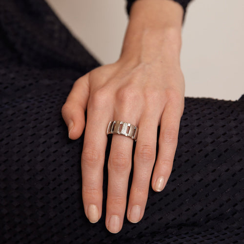 Bague 61 Chaumet - Bague bandeau Class One en or blanc et diamants 58 Facettes BO/230007 STA