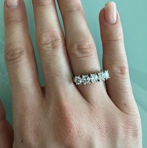Bague 54 Bague rivière - Anneau 5 diamants en or blanc 18 kt 58 Facettes 49