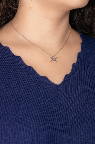 Collier Mauboussin Ma princesse à moi - Collier étoile en or blanc et diamants 58 Facettes 4921095RV