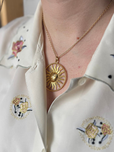 Pendentif Pendentif soleil stylisé rond en or jaune 18K 58 Facettes REF2577-345
