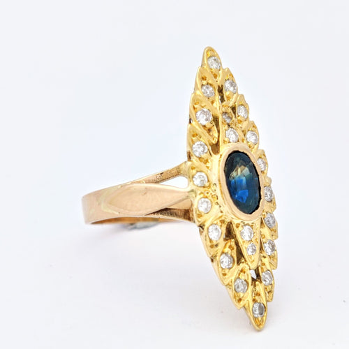 Bague 53 Bague marquise en or jaune 18 carats, saphir et diamants 58 Facettes 5611