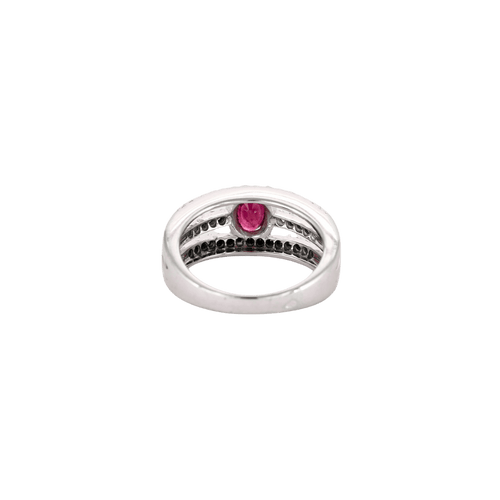 Bague 50 Bague ajourée en or blanc 750 et rubis, diamants 58 Facettes BO/250009