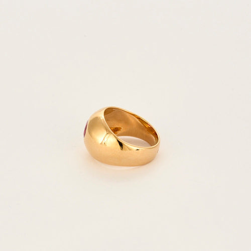 Bague 44 Chevalière rubis ovale en or jaune 18 carats 58 Facettes 1