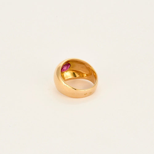 Bague 44 Chevalière rubis ovale en or jaune 18 carats 58 Facettes 1