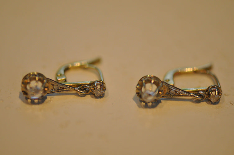 Boucles d'oreilles Boucles d'oreilles anciennes en or 18K serties de diamants taille rose 58 Facettes