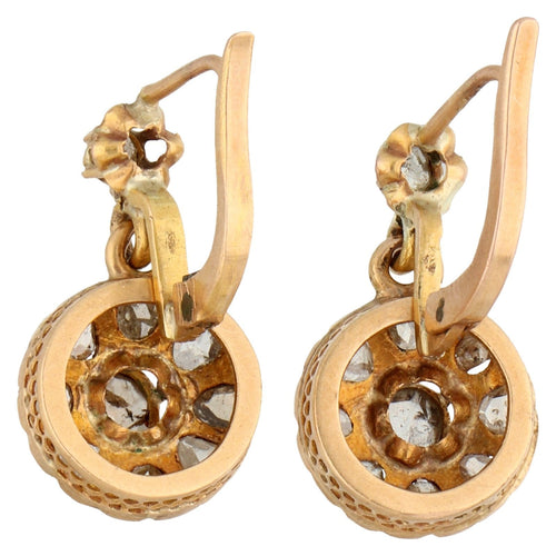 Boucles d'oreilles Boucles d'oreilles dormeuses en or 18 carats et diamants taille rose 58 Facettes 2E6DBF8EECAC4B5D8FFCB15528EF8977