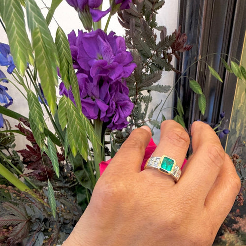 Bague 56 Bague vintage en or jaune et blanc 18k avec émeraude et diamants 58 Facettes 0D1C1344DFCE437483D07F65151ADF00