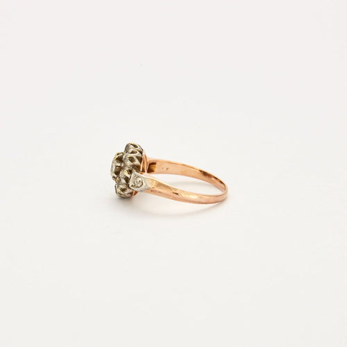 Bague 49 Bague à motif floral en or rose, or gris, et diamants 58 Facettes DV0528-1