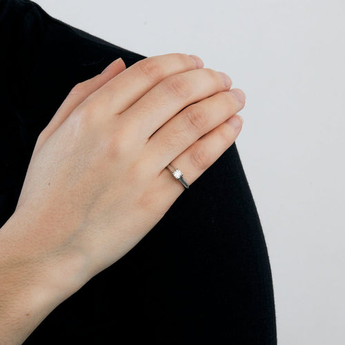TIFFANY - Bague solitaire Lucida platine et diamants