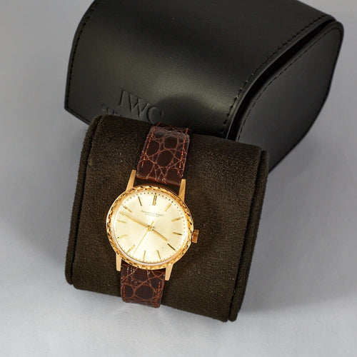 Montre Montre IWC SCHAFFHAUSEN - Montre bracelet plaqué or jaune 58 Facettes DV0632-1