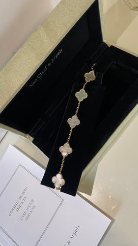 Bracelet VAN CLEEF & ARPELS - Pure Alhambra - Bracelet or jaune et Nacre 58 Facettes DV3500-1