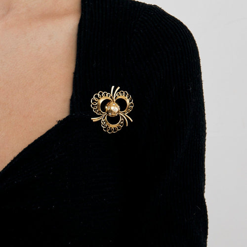 Broche Broche Trèfle  en or jaune et diamants 58 Facettes DV0586-4