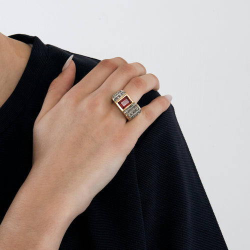 Bague 57 Bague Tank - platine, or jaune, rubis et diamants 58 Facettes DV2524-3