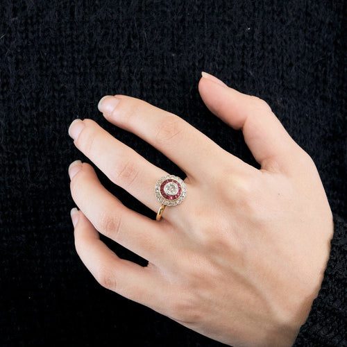 Bague 59 Bague or jaune, rubis calibrés et diamants 58 Facettes DV0777-5-59-2
