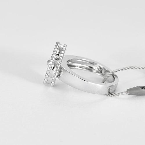 Bague 50 VAN CLEEF & ARPELS - Alhambra - Bague or blanc guilloché 58 Facettes DV0830-4-50-2