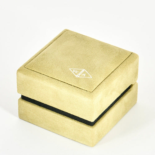 Bague 51 VAN CLEEF & ARPELS - Alhambra - Bague or jaune, nacre et diamant 58 Facettes DV0830-6-51-2