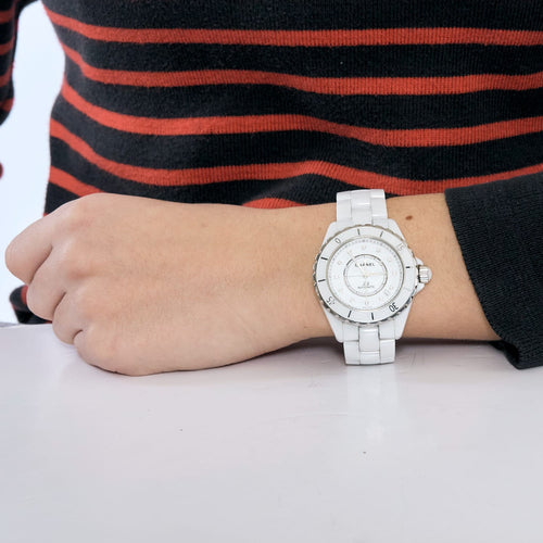 Montre CHANEL-J12- Montre en céramique blanche et diamants 58 Facettes DV1537-1