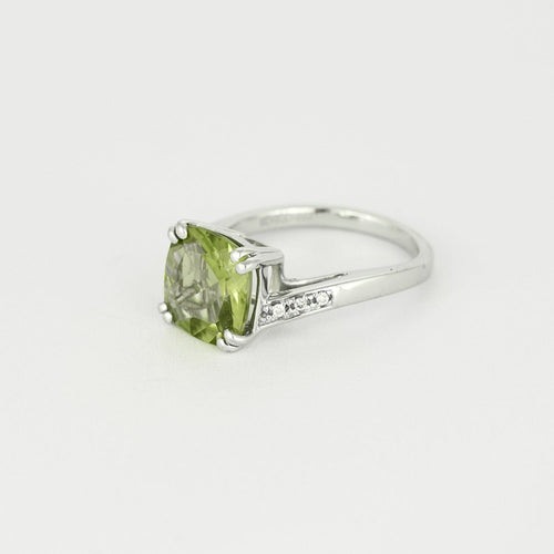 Bague 48.5 MAUBOUSSIN - "Mom je t'aime" - Bague or blanc, péridot et diamants 58 Facettes DV0812-3-485-2