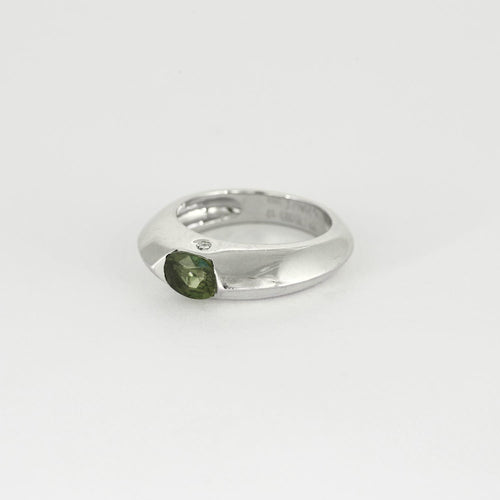 53 PIAGET - Biseau - Bague or blanc et saphir vert et diamant 58 Facettes DV0879-2-53-2